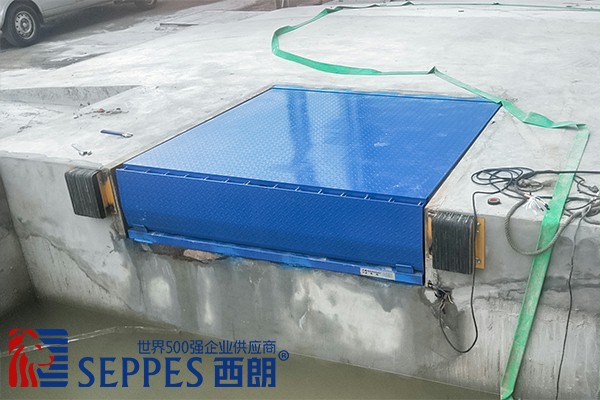 装卸货平台 装卸货平台